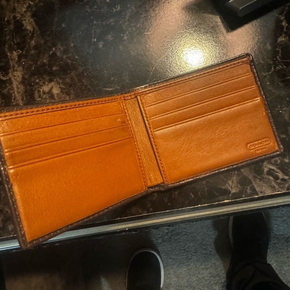 Classic Coach men’s wallet leather with cloth - Picture 3 of 4